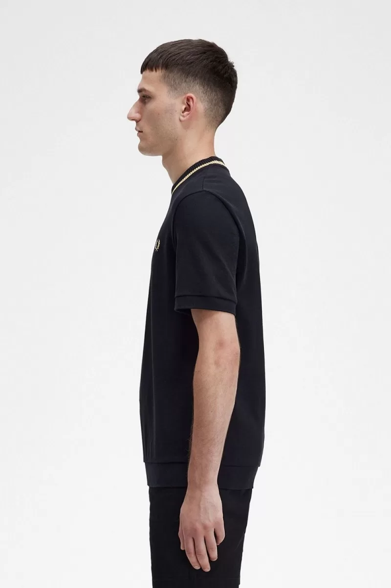 Fred Perry Crew Neck Piqu Mens TShirt Bl 562 1 ZOOM - Fred Perry Crew Neck Piqué Men's T-Shirt Black JEIMS0853
