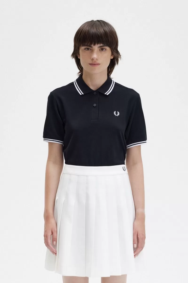 Fred Perry G3600 Womens Shirt Black Whit 939 ZOOM 1 - Fred Perry G3600 Women's Shirt Black White SEHZU7460